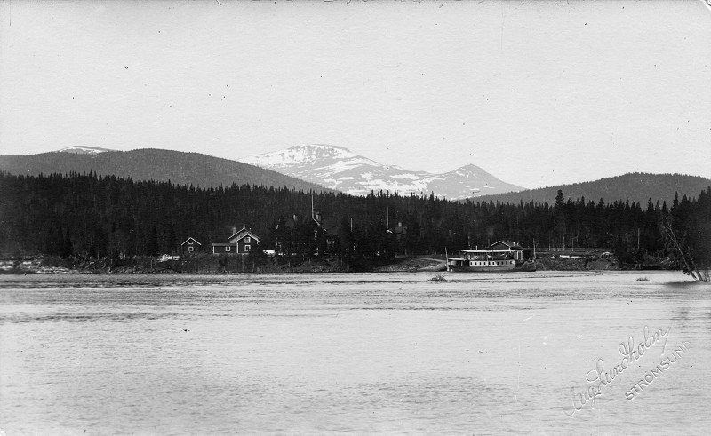 &Aring;ngfartyget Virgo vid B&aring;gede brygga
