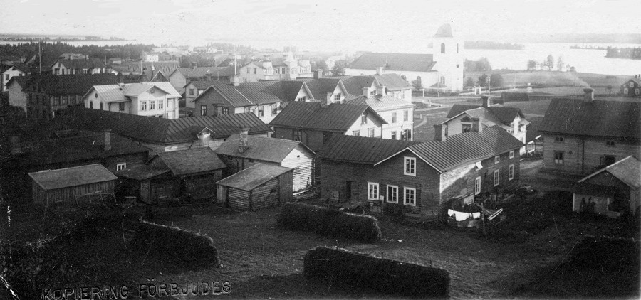 Fr&aring;n Godtemplarhuset mot kyrkan
