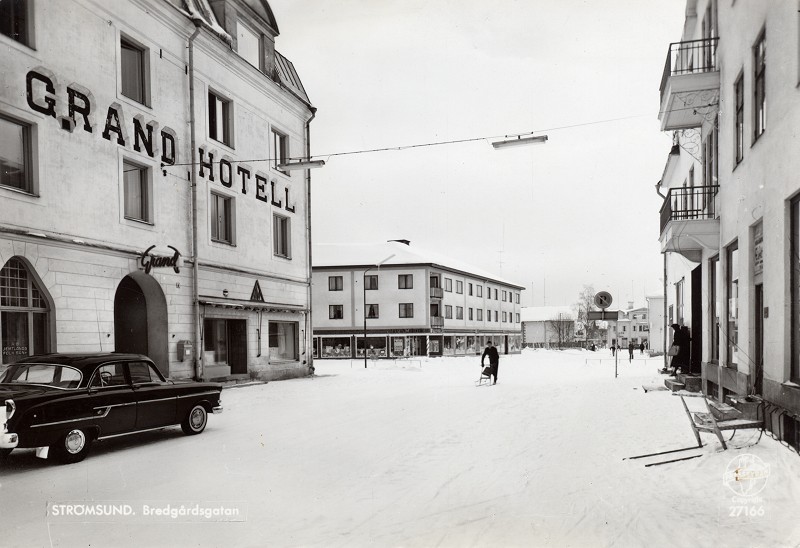 Bredg&aring;rdsgatan